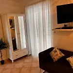 Olea فندق Šimuni