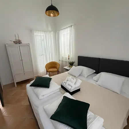 Olea Hotel Šimuni